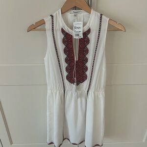 NWT!! Madewell White Dress with Embroidery detail. 100% cotton. Fully lined.